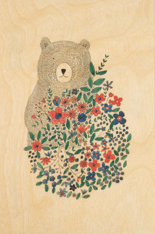 Carte en bois de cèdre FSC "Bear And Flowers"